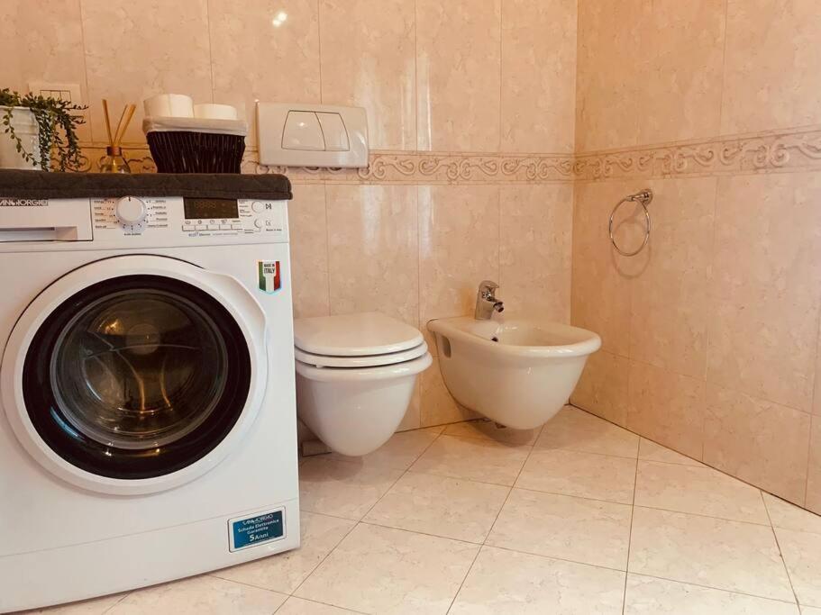 Benvenuti In Casa Peluca! Lägenhet Mestre Exteriör bild